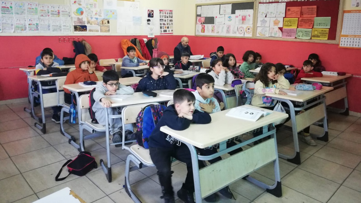 BAŞAK Projesi kapsamında Öğrencilerimize yönelik ''Akran Zorbalığı'' Semineri düzenlendi.